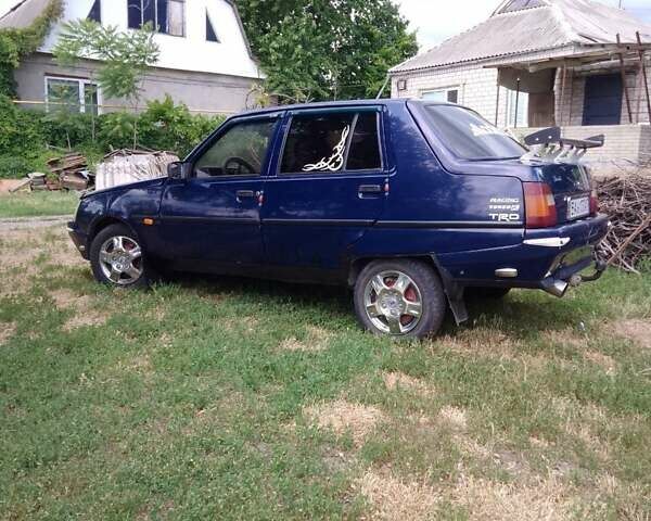 Синий ЗАЗ 1103 Славута, объемом двигателя 1.2 л и пробегом 134 тыс. км за 1600 $, фото 4 на Automoto.ua