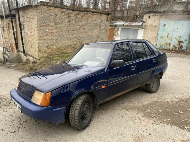 Синий ЗАЗ 1103 Славута, объемом двигателя 1.2 л и пробегом 397 тыс. км за 700 $, фото 1 на Automoto.ua