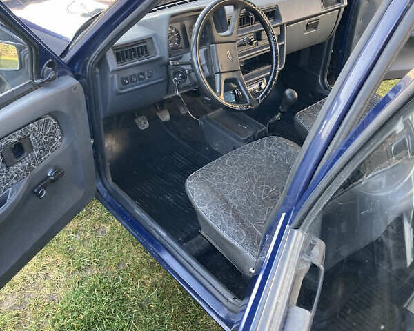 Синій ЗАЗ 1103 Славута, об'ємом двигуна 1.1 л та пробігом 130 тис. км за 800 $, фото 1 на Automoto.ua