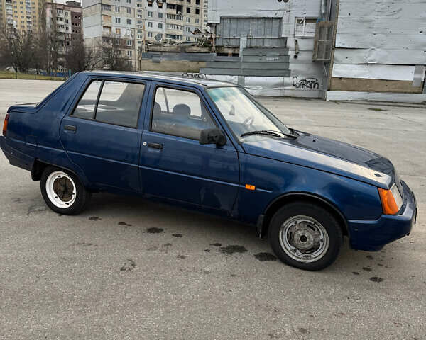 Синий ЗАЗ 1103 Славута, объемом двигателя 1.2 л и пробегом 100 тыс. км за 1200 $, фото 3 на Automoto.ua