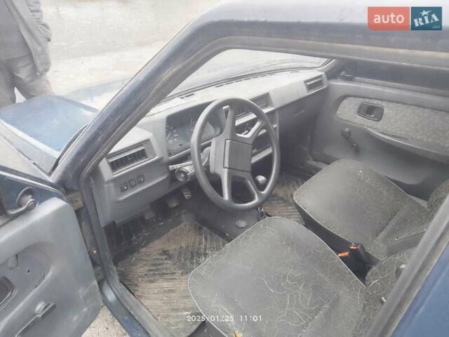 Синий ЗАЗ 1103 Славута, объемом двигателя 1.2 л и пробегом 200 тыс. км за 800 $, фото 3 на Automoto.ua