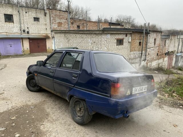 Синий ЗАЗ 1103 Славута, объемом двигателя 1.2 л и пробегом 397 тыс. км за 700 $, фото 2 на Automoto.ua