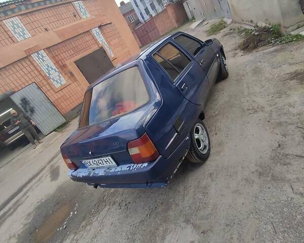 Синий ЗАЗ 1103 Славута, объемом двигателя 1.5 л и пробегом 250 тыс. км за 999 $, фото 5 на Automoto.ua