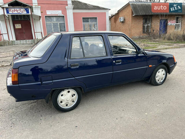 Синій ЗАЗ 1103 Славута, об'ємом двигуна 1.2 л та пробігом 42 тис. км за 1750 $, фото 7 на Automoto.ua