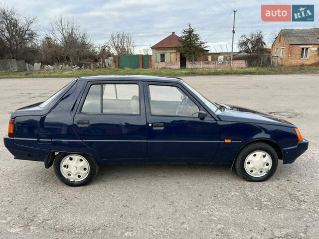 Синій ЗАЗ 1103 Славута, об'ємом двигуна 1.2 л та пробігом 42 тис. км за 1750 $, фото 15 на Automoto.ua