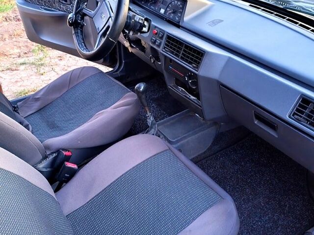 Синий ЗАЗ 1103 Славута, объемом двигателя 1.2 л и пробегом 130 тыс. км за 1000 $, фото 7 на Automoto.ua