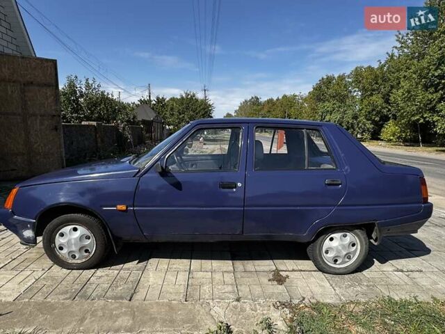Синий ЗАЗ 1103 Славута, объемом двигателя 1.2 л и пробегом 150 тыс. км за 1000 $, фото 2 на Automoto.ua