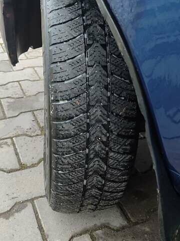 Синий ЗАЗ 1103 Славута, объемом двигателя 1.2 л и пробегом 102 тыс. км за 750 $, фото 2 на Automoto.ua