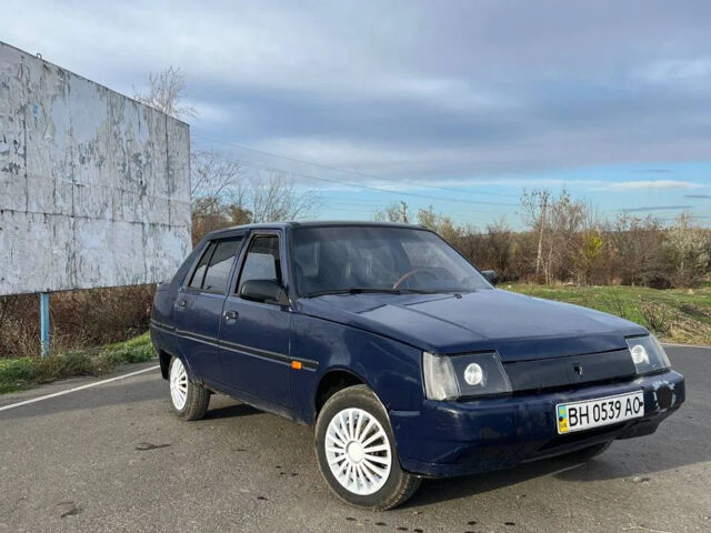 Синій ЗАЗ 1103 Славута, об'ємом двигуна 1.2 л та пробігом 70 тис. км за 1072 $, фото 2 на Automoto.ua