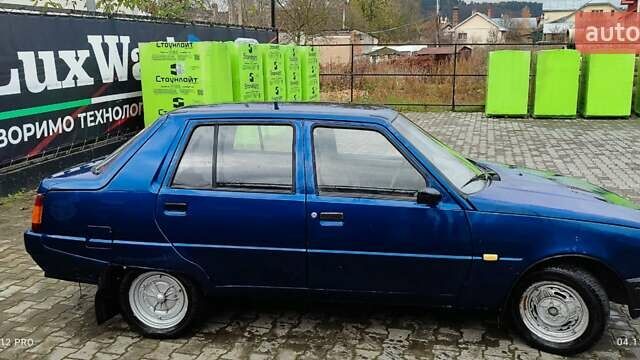 Синий ЗАЗ 1103 Славута, объемом двигателя 1.2 л и пробегом 102 тыс. км за 750 $, фото 7 на Automoto.ua