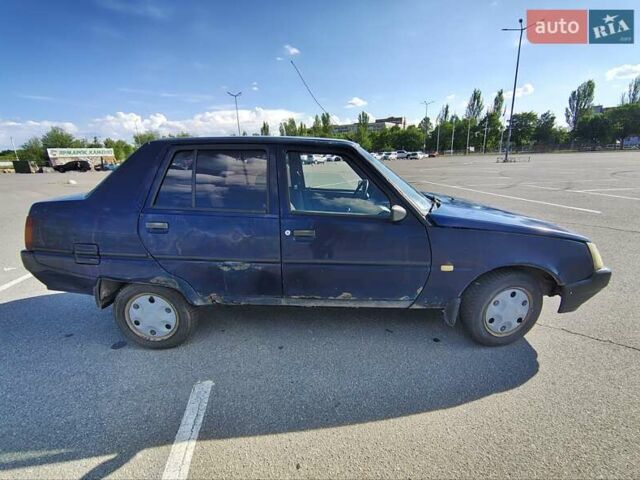 Синий ЗАЗ 1103 Славута, объемом двигателя 1.2 л и пробегом 140 тыс. км за 750 $, фото 2 на Automoto.ua