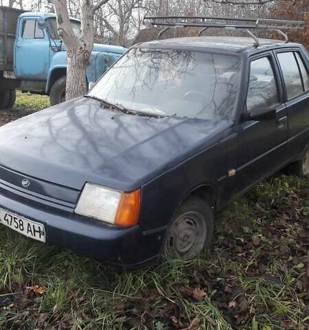 Синий ЗАЗ 1103 Славута, объемом двигателя 1.2 л и пробегом 75 тыс. км за 1100 $, фото 2 на Automoto.ua