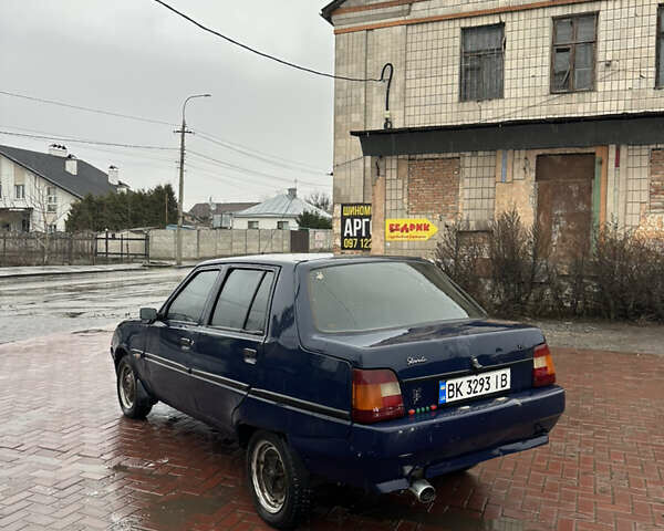 Синий ЗАЗ 1103 Славута, объемом двигателя 1.2 л и пробегом 72 тыс. км за 650 $, фото 5 на Automoto.ua