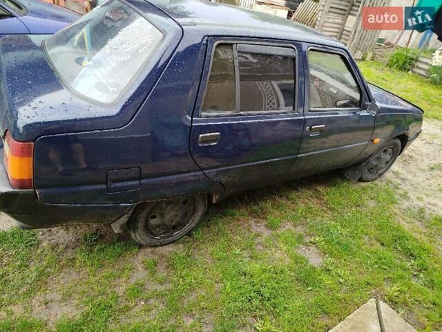 Синий ЗАЗ 1103 Славута, объемом двигателя 1.2 л и пробегом 139 тыс. км за 950 $, фото 3 на Automoto.ua