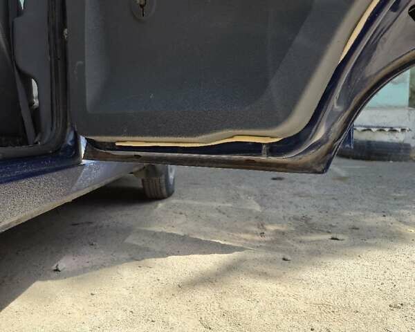 ЗАЗ 1103 Славута 2006 в Кривом Роге на Automoto.ua Синий ЗАЗ 1103 Славута, объемом двигателя 1.2 л и пробегом 67 тыс. км за 2100 $, фото 9 на Automoto.ua