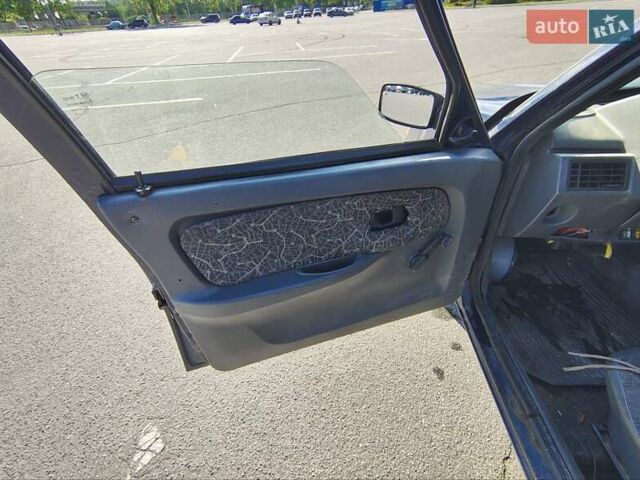 Синий ЗАЗ 1103 Славута, объемом двигателя 1.2 л и пробегом 140 тыс. км за 750 $, фото 5 на Automoto.ua