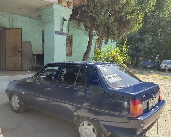 ЗАЗ 1103 Славута 2006 в Кривом Роге на Automoto.ua Синий ЗАЗ 1103 Славута, объемом двигателя 1.2 л и пробегом 67 тыс. км за 2100 $, фото 4 на Automoto.ua