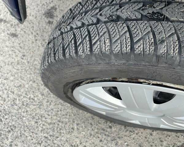 Синий ЗАЗ 1103 Славута, объемом двигателя 1.2 л и пробегом 96 тыс. км за 1300 $, фото 2 на Automoto.ua