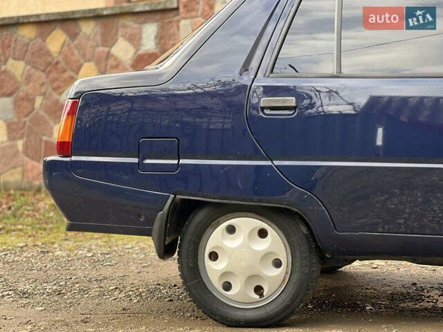 Синий ЗАЗ 1103 Славута, объемом двигателя 1.2 л и пробегом 61 тыс. км за 1650 $, фото 5 на Automoto.ua