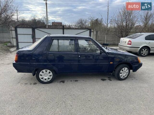 Синий ЗАЗ 1103 Славута, объемом двигателя 1.2 л и пробегом 96 тыс. км за 1300 $, фото 4 на Automoto.ua