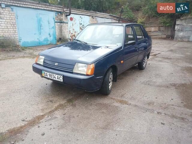 Синий ЗАЗ 1103 Славута, объемом двигателя 1.2 л и пробегом 107 тыс. км за 1850 $, фото 5 на Automoto.ua