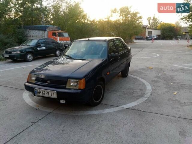 ЗАЗ 1103 Славута 2006 в Запорожье на Automoto.ua Синий ЗАЗ 1103 Славута, объемом двигателя 1.2 л и пробегом 260 тыс. км за 800 $, фото 2 на Automoto.ua