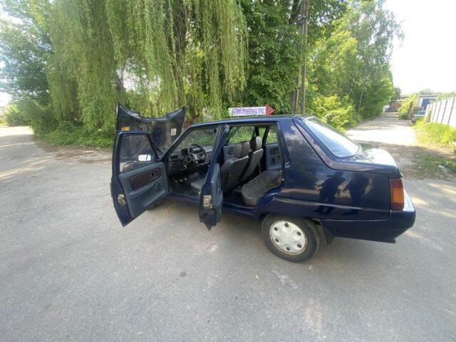 Синий ЗАЗ 1103 Славута, объемом двигателя 1.2 л и пробегом 100 тыс. км за 1150 $, фото 9 на Automoto.ua