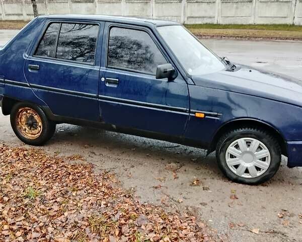 Синий ЗАЗ 1103 Славута, объемом двигателя 1.2 л и пробегом 140 тыс. км за 1200 $, фото 2 на Automoto.ua