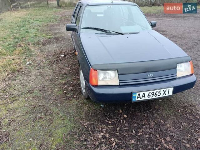 Синий ЗАЗ 1103 Славута, объемом двигателя 1.2 л и пробегом 284 тыс. км за 1300 $, фото 2 на Automoto.ua