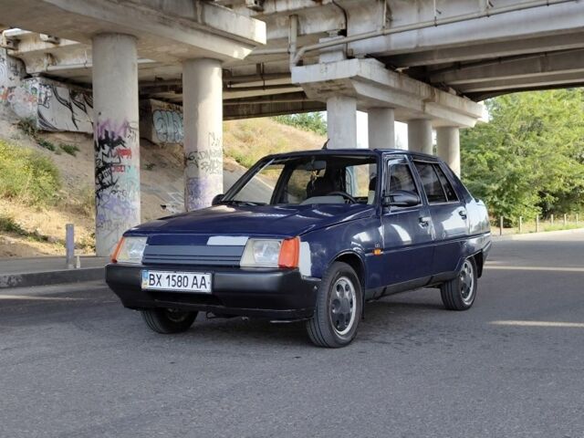 Синий ЗАЗ 1103 Славута, объемом двигателя 1.1 л и пробегом 95 тыс. км за 1000 $, фото 1 на Automoto.ua