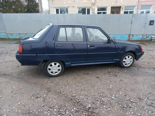 Синий ЗАЗ 1103 Славута, объемом двигателя 1.2 л и пробегом 111 тыс. км за 850 $, фото 18 на Automoto.ua