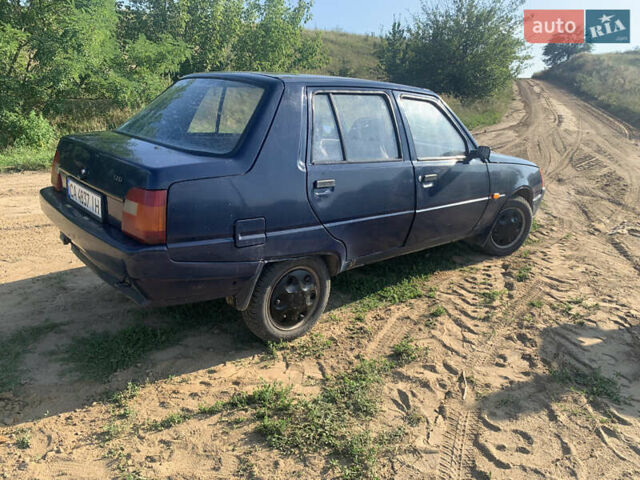 Синий ЗАЗ 1103 Славута, объемом двигателя 1.2 л и пробегом 186 тыс. км за 1250 $, фото 2 на Automoto.ua