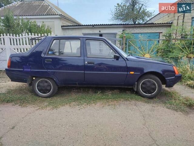 ЗАЗ 1103 Славута 2007 в Желтых Водах на Automoto.ua Синий ЗАЗ 1103 Славута, объемом двигателя 1.2 л и пробегом 41 тыс. км за 1400 $, фото 5 на Automoto.ua