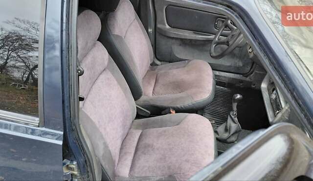 Синий ЗАЗ 1103 Славута, объемом двигателя 1.2 л и пробегом 100 тыс. км за 1100 $, фото 2 на Automoto.ua