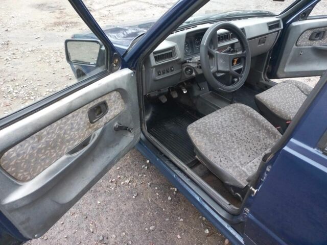 Синий ЗАЗ 1103 Славута, объемом двигателя 1.2 л и пробегом 111 тыс. км за 850 $, фото 3 на Automoto.ua