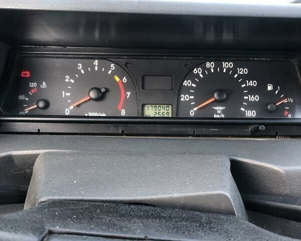 Синий ЗАЗ 1103 Славута, объемом двигателя 1.2 л и пробегом 180 тыс. км за 842 $, фото 3 на Automoto.ua