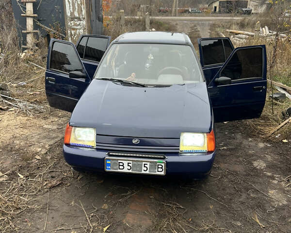 Синий ЗАЗ 1103 Славута, объемом двигателя 1.2 л и пробегом 80 тыс. км за 950 $, фото 1 на Automoto.ua