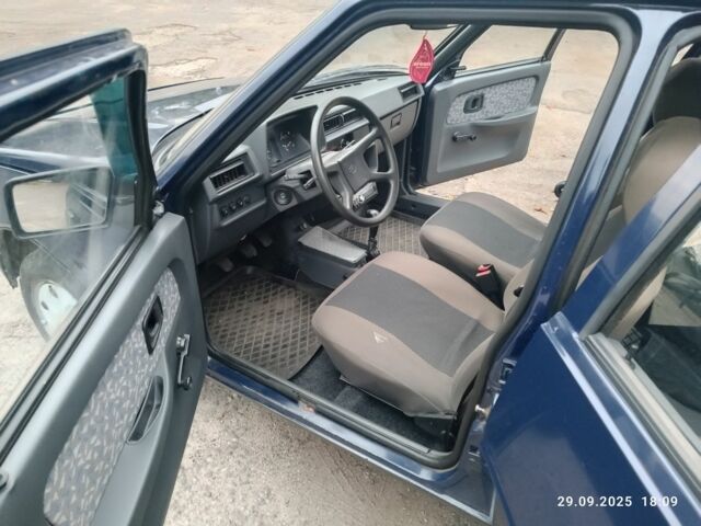 Синий ЗАЗ 1103 Славута, объемом двигателя 1.2 л и пробегом 166 тыс. км за 1100 $, фото 9 на Automoto.ua