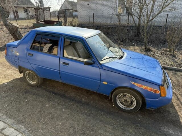 Синий ЗАЗ 1103 Славута, объемом двигателя 1.1 л и пробегом 146 тыс. км за 999 $, фото 2 на Automoto.ua