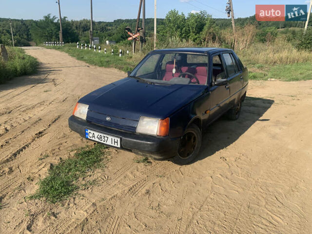 Синий ЗАЗ 1103 Славута, объемом двигателя 1.2 л и пробегом 186 тыс. км за 1250 $, фото 3 на Automoto.ua