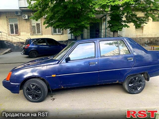 Синий ЗАЗ 1103 Славута, объемом двигателя 1.2 л и пробегом 60 тыс. км за 1050 $, фото 8 на Automoto.ua