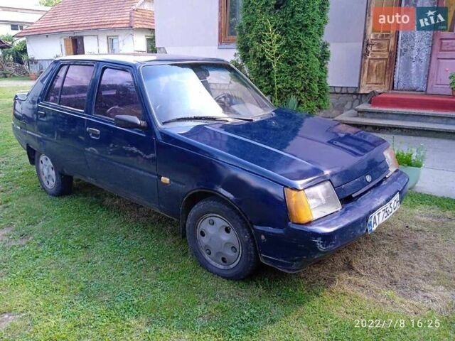 Синий ЗАЗ 1103 Славута, объемом двигателя 1.2 л и пробегом 183 тыс. км за 1050 $, фото 2 на Automoto.ua
