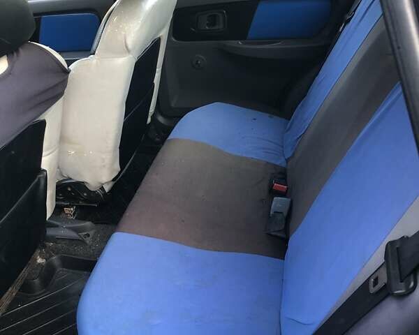 Синий ЗАЗ 1103 Славута, объемом двигателя 1.2 л и пробегом 180 тыс. км за 842 $, фото 4 на Automoto.ua