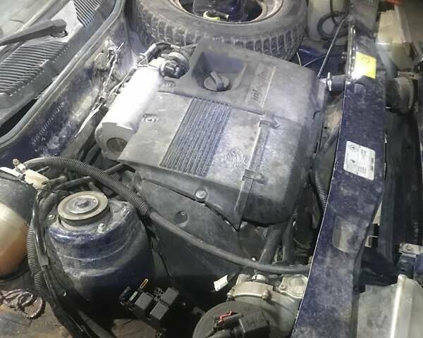 Синий ЗАЗ 1103 Славута, объемом двигателя 1.2 л и пробегом 150 тыс. км за 650 $, фото 5 на Automoto.ua