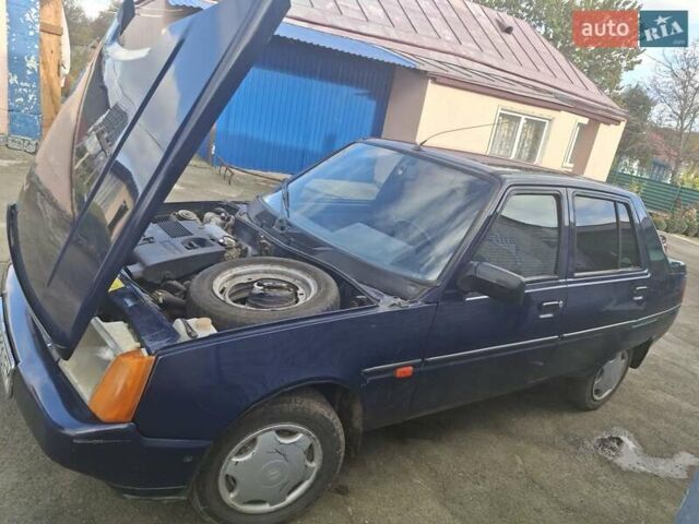 Синий ЗАЗ 1103 Славута, объемом двигателя 1.3 л и пробегом 57 тыс. км за 1600 $, фото 3 на Automoto.ua