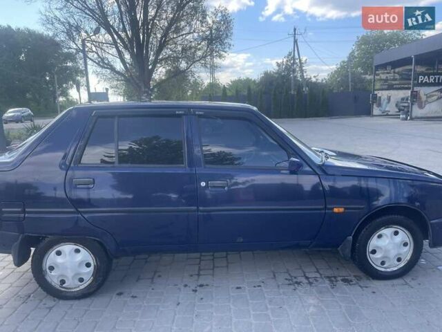 Синій ЗАЗ 1103 Славута, об'ємом двигуна 1.2 л та пробігом 149 тис. км за 1300 $, фото 7 на Automoto.ua