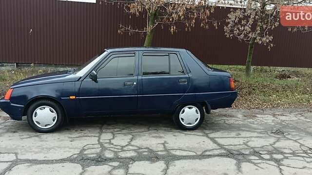 Синій ЗАЗ 1103 Славута, об'ємом двигуна 1.2 л та пробігом 59 тис. км за 1900 $, фото 2 на Automoto.ua