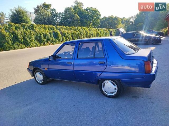 Синий ЗАЗ 1103 Славута, объемом двигателя 1.3 л и пробегом 120 тыс. км за 1300 $, фото 4 на Automoto.ua
