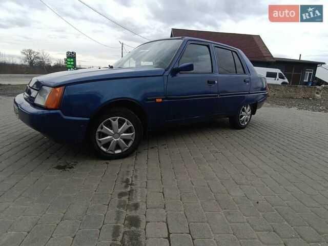 Синий ЗАЗ 1103 Славута, объемом двигателя 1.1 л и пробегом 22 тыс. км за 650 $, фото 3 на Automoto.ua