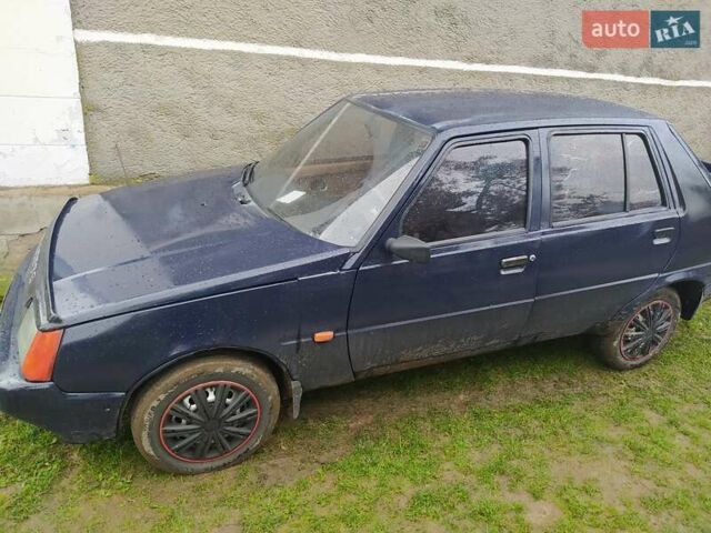 Синий ЗАЗ 1103 Славута, объемом двигателя 1.2 л и пробегом 226 тыс. км за 1650 $, фото 4 на Automoto.ua